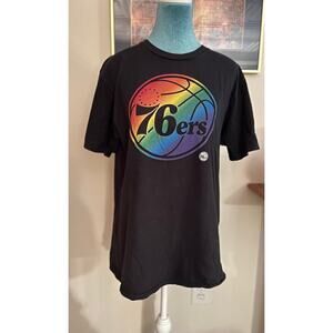 fanatics 76ers T-shirt